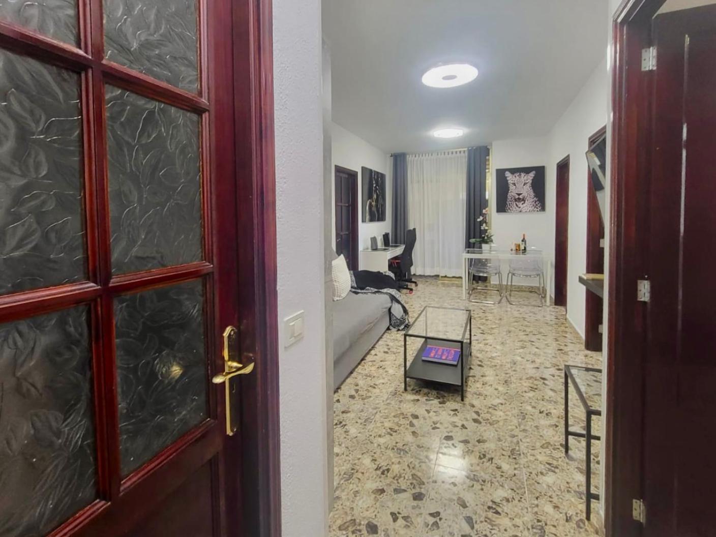 Affordable Holiday Accommodation For Large Families And Groups At Las Canteras Beach With 3 Bedrooms And Free Parking Las Palmas / Gran Canaria Exterior foto